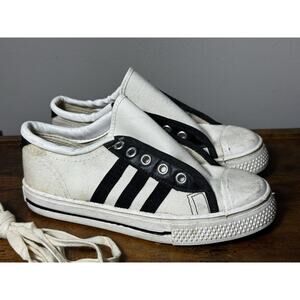 VTG 60s Converse Chuck Taylor Canvas Sneakers Made in USA Size 1.5 Rare 3 Stripe
